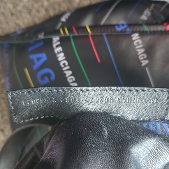 Balenciaga leather tote - Picture 13 of 14